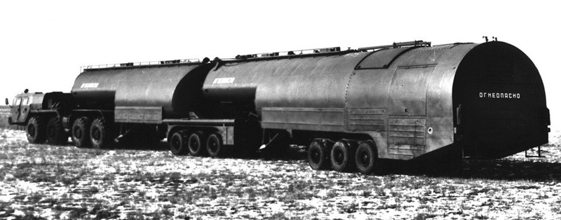 МАЗ-74103
